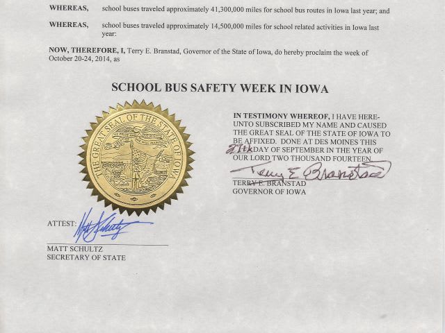 Iowa governor proclaims School Bus Safety Week
