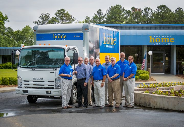 Isuzu Sells 500,000th Cabover to Furniture Retailer