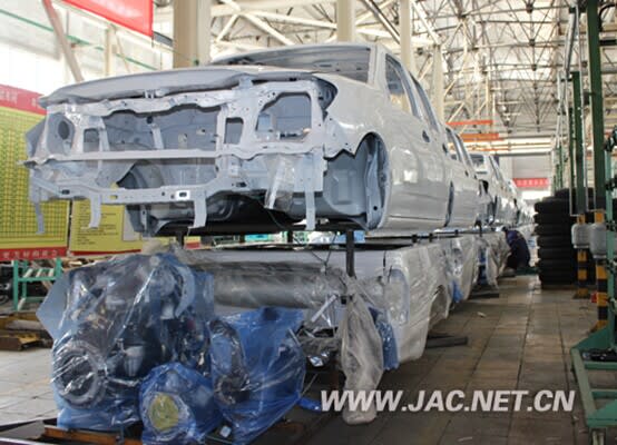 JAC Exports First Pickups to Venezuela