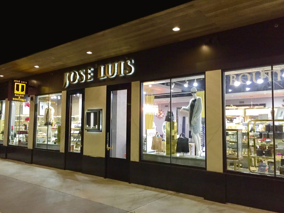 Salons of the Year 2016: Jose Luis Salon