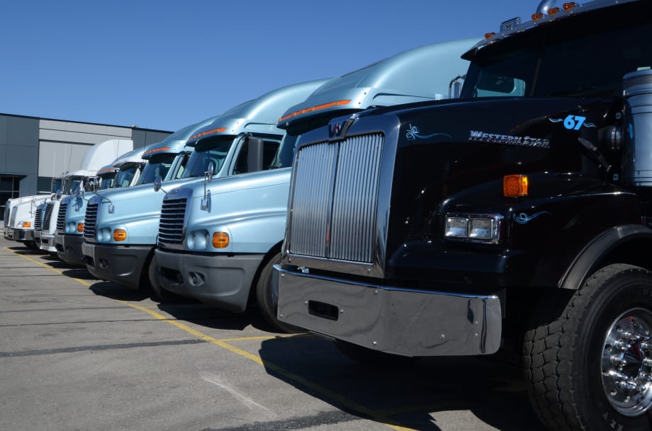 IHS Automotive: New and Used CV Registrations Rise in Q1 2014