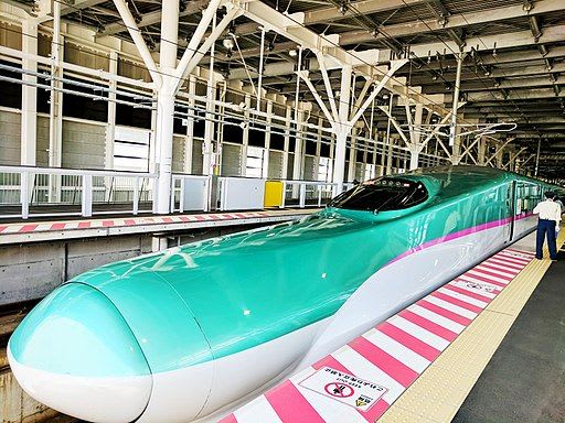 Cracks discovered on Japan's iconic 'bullet' train