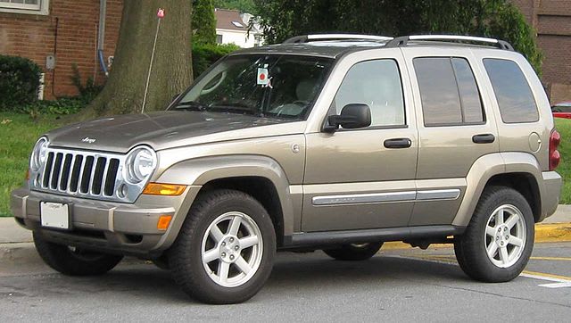 Feds Press Chrysler to Speed Jeep Recall