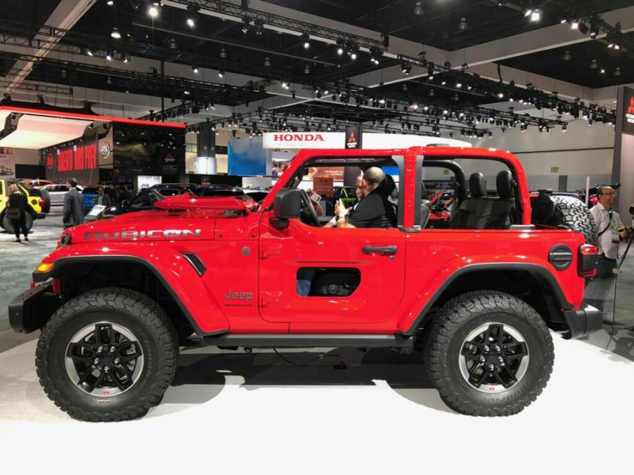 2018 Wrangler Enhances Connectivity, Open-Air Options