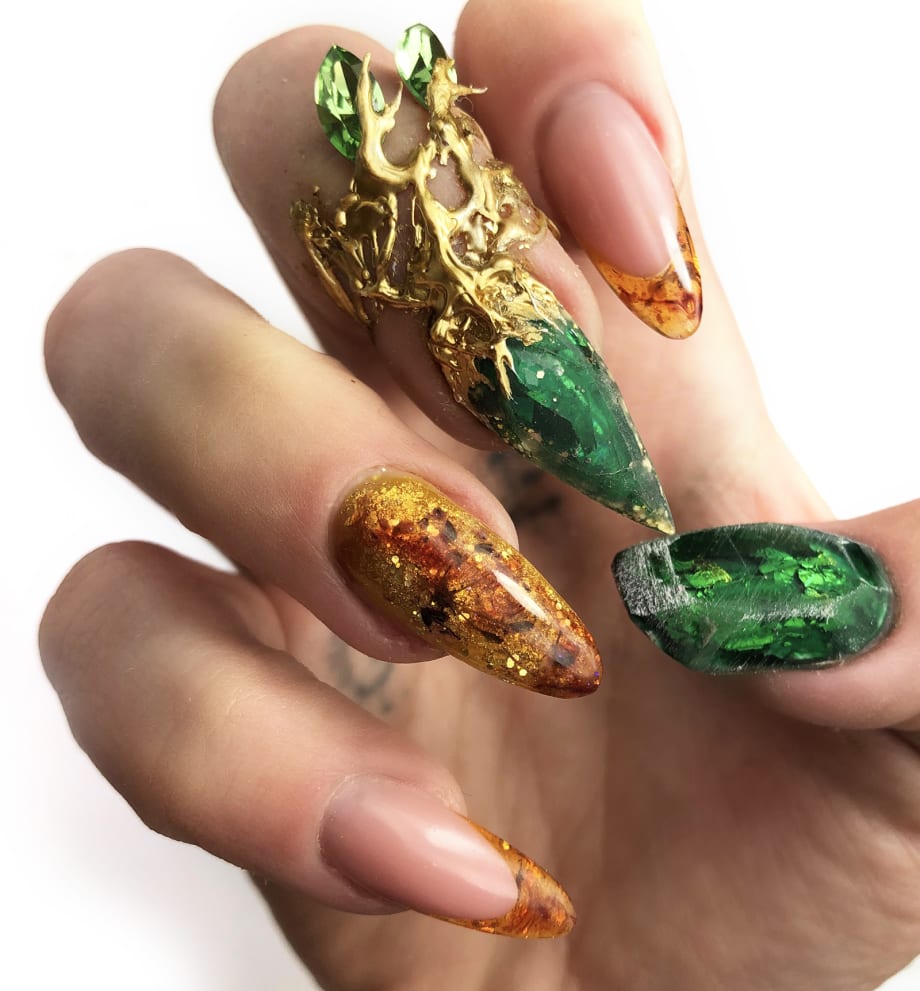 NTNA S. 6 Challenge 3: Gemstone Nail Art (Jenna)