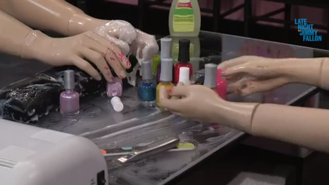 Miley Cyrus Runs a Nail Salon on Late Night with Jimmy Fallon