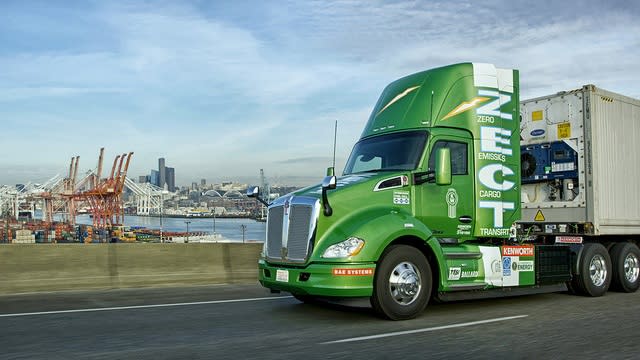 Kenworth Shows Hydrogen Fuel Cell T680 at CES