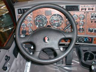 Kenworth Makes Four-Spoke Steering Wheel Standard