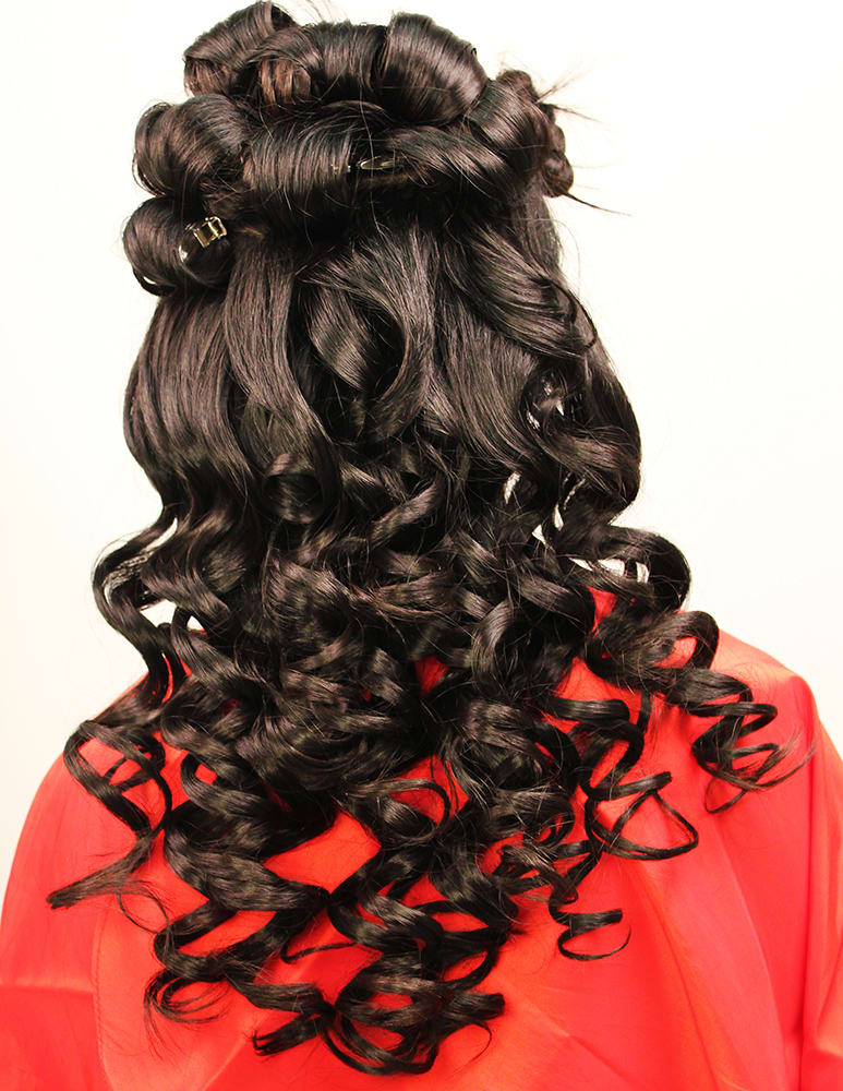 HOW-TO: Classic Half-Up Half-Down Style