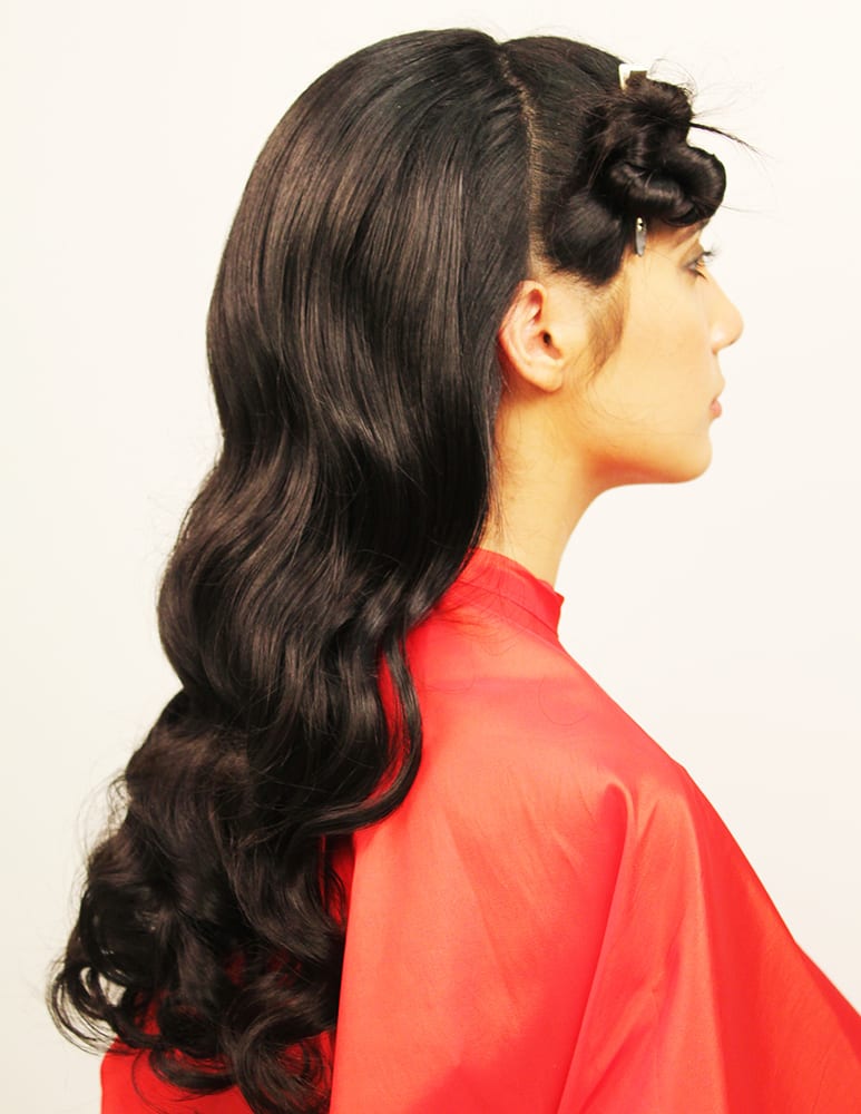 HOW-TO: Classic Half-Up Half-Down Style