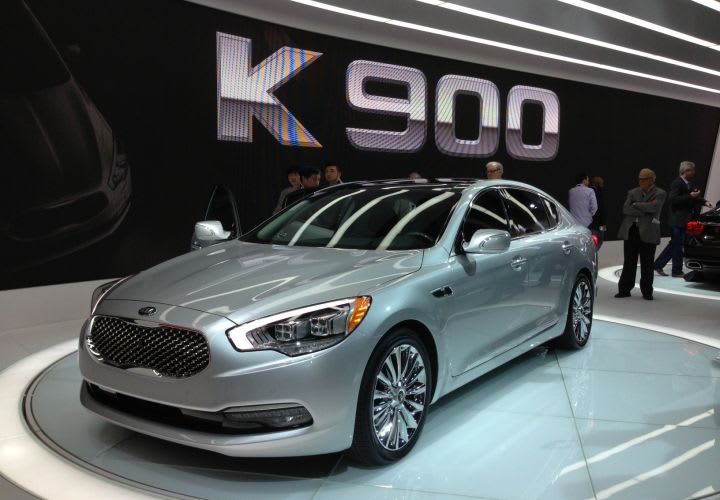 2015 Kia K900 Sedan Gets EPA Fuel Economy Ratings