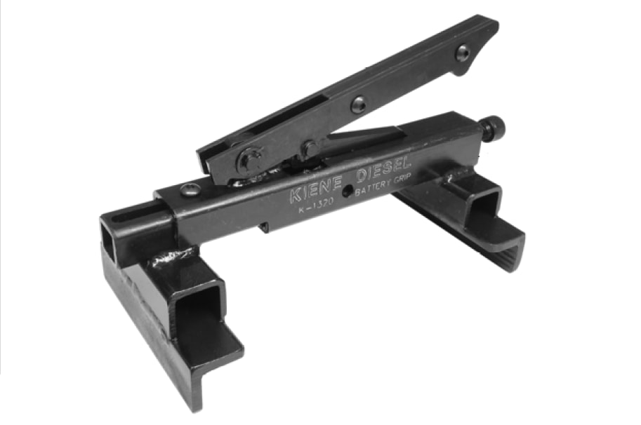 Kiene Battery Grip Makes Transporting Batteries Easier