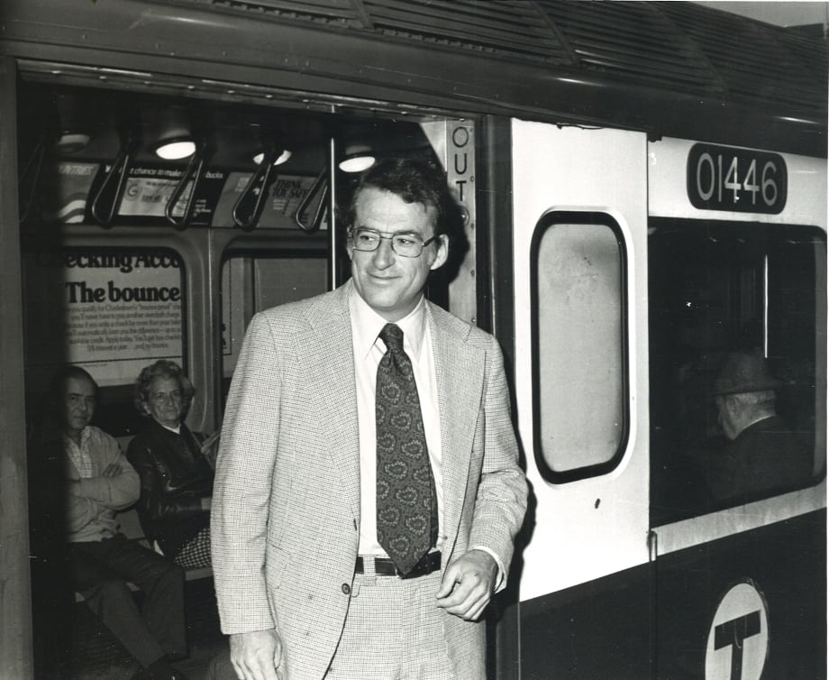 N.Y. MTA's longest-serving chairman, Kiley dies