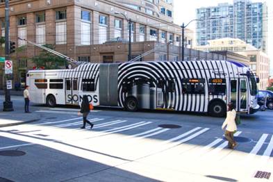 King County Metro, Intersection extend advertising contract