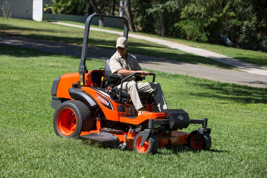 Meyer’s Elite Spreaders Designed to Reduce Maintenance