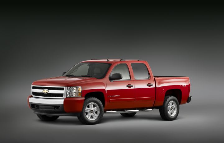 Silverado Named 2008 Truck of the Year
