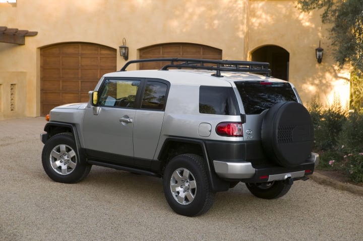Toyota Announces Pricing on 2010 Highlander, FJ Cruiser, RAV4, and Tacoma