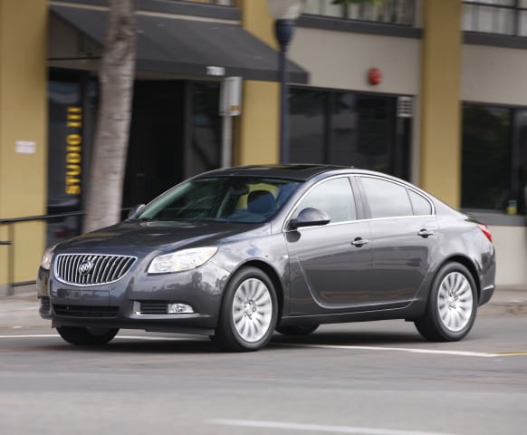 2011 Buick Regal Draws 'Top Safety Pick' Award