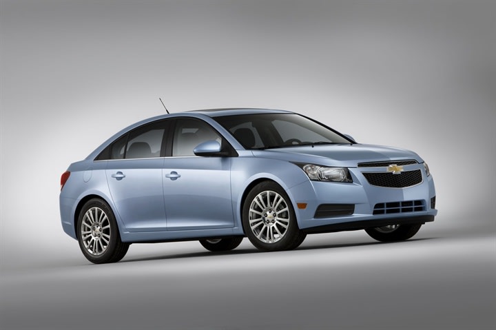 Chevrolet Boosts Cruze Fuel Economy for MY-2012