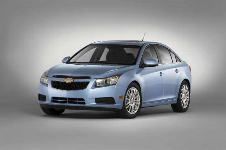 2011 Chevrolet Cruze Eco Achieves Segment-Leading 42 MPG
