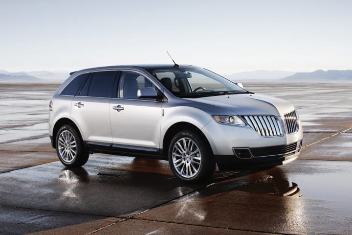 2011 Lincoln MKX Tops Competition in Fuel Efficiency