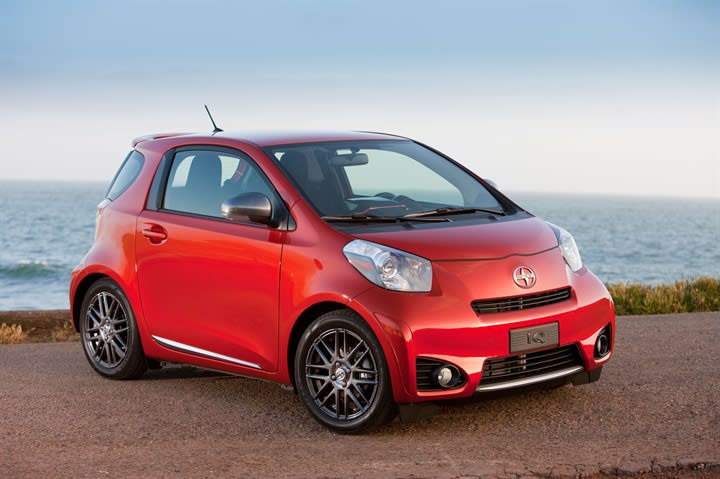 Toyota Unveils 2012-MY Scion iQ, Plans to Offer Fleet-Only EV Version