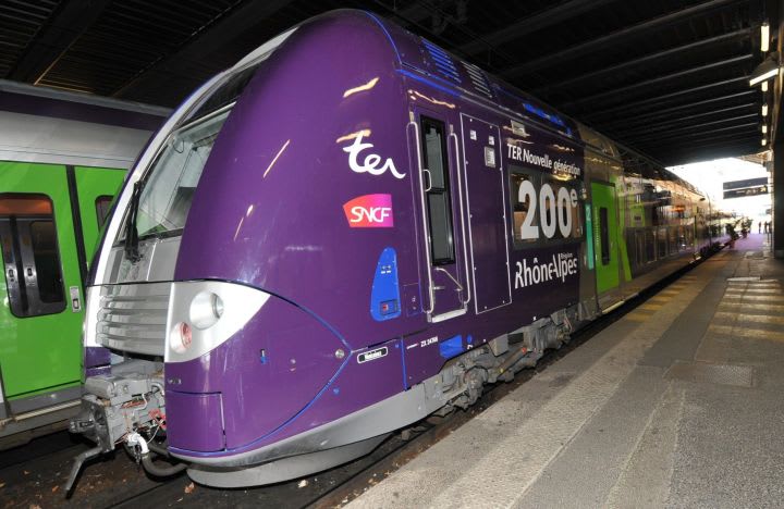 Alstom delivers 200th double-decker train to France