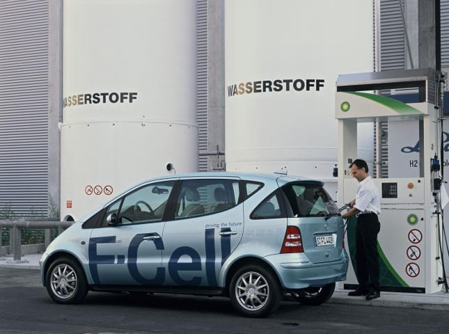 Mercedes Plans to Lease Fuel-Cell Cars in 2010