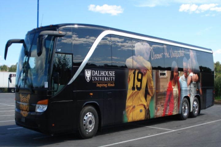 Daimler delivers Setra 417 to Canadian coach co.