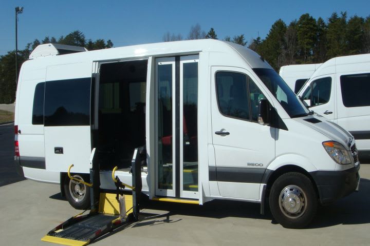 Daimler adds wheelchair lift to Sprinter