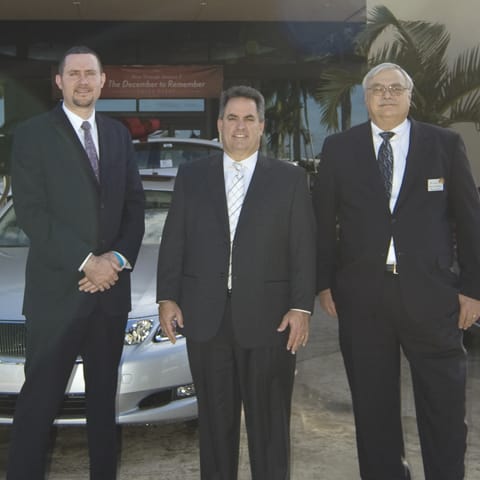 Lexus Giant Adapts to the Times