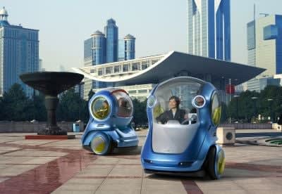 GM Unveils Electric Networked-Vehicles