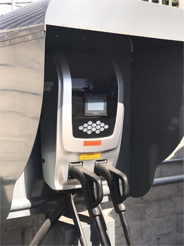 EV Connect launches cert program for EV charging stations