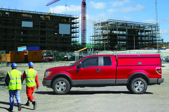 LEER Introduces New DCC Commercial Truck Cap