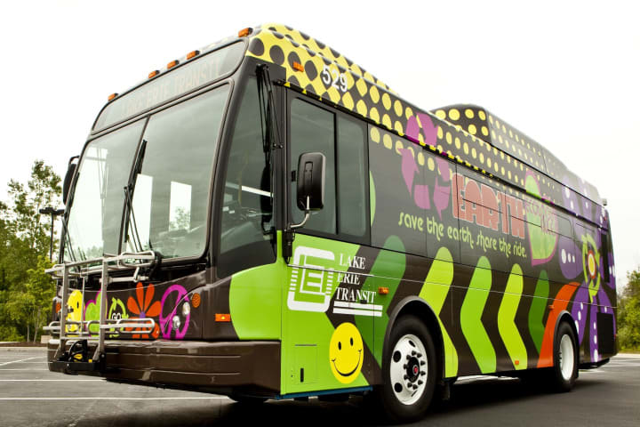 Lake Erie Transit debuts new bus wrap