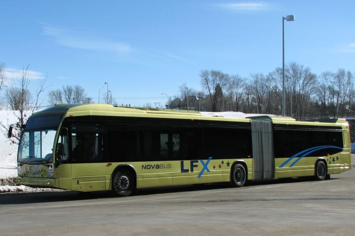 Minnesota Valley demos articulated Nova bus