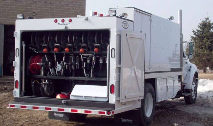 Maintainer Introduces Upgraded Signature 4 Lube Body