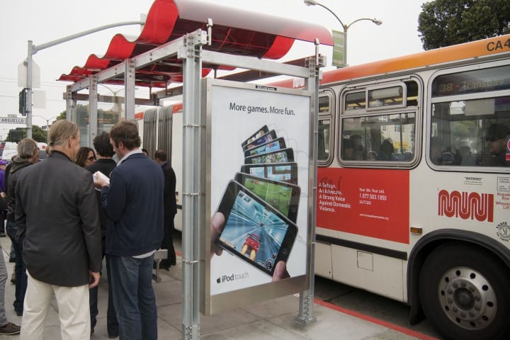 S.F. Muni unveils solar-powered bus shelter