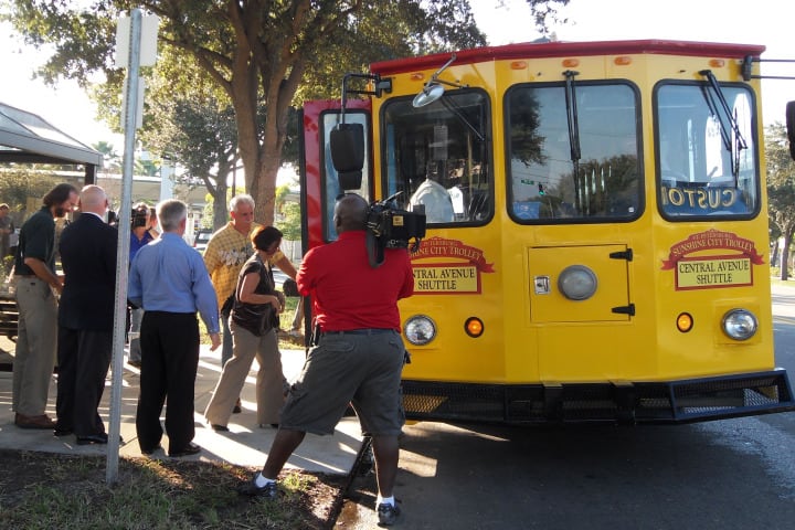 Fla. transit debuts new shuttle service