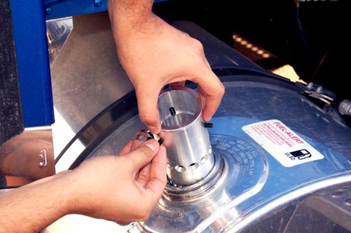 PACCAR Parts Introduces the ACRAFIT Anti-Siphon Device to Prevent Fuel Theft