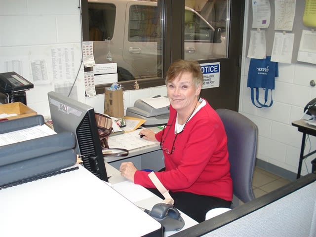 Moline Fleet Administrator Retires