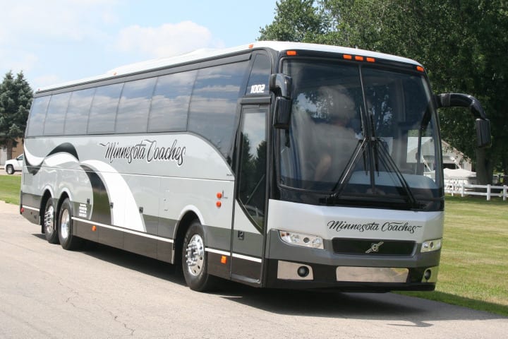 Prevost delivers Volvo 9700 to Minnesota Coaches