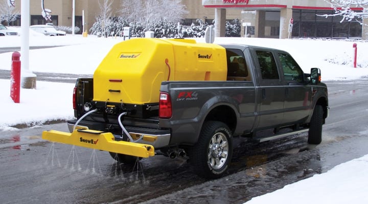 SnowEx Introduces Full Line of De-Icing/Anti-Icing Sprayers