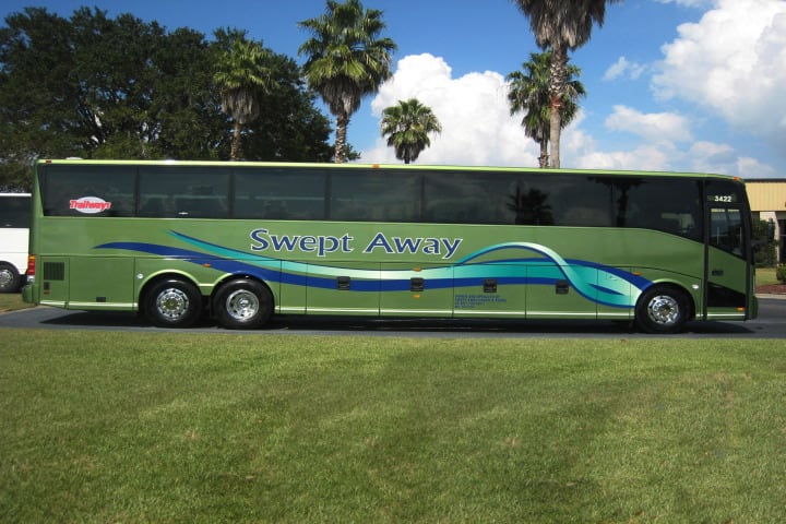 ABC delivers Van Hools to Va., Ga.