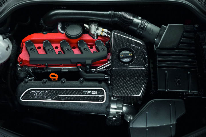 International Engine of the Year Award 2010 for 2.5L TFSI in the Audi TT RS