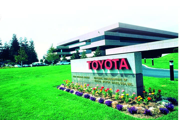 Toyota Responds to Fleet Safety Concerns About Unintended Vehicle Acceleration