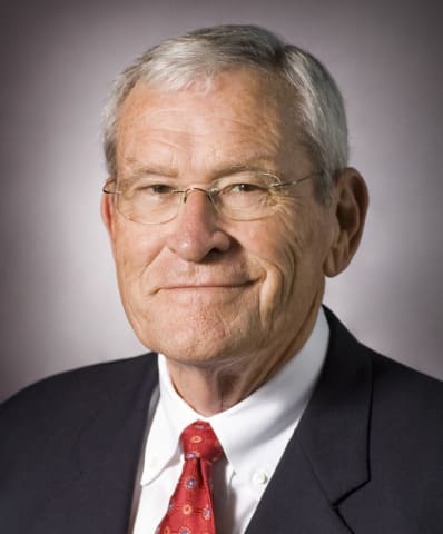 Whitacre to Continue Leading GM as CEO
