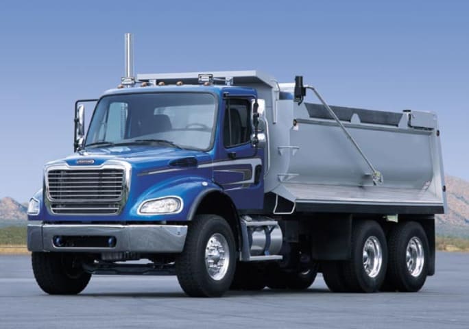 Freightliner Introduces its First Natural Gas Truck