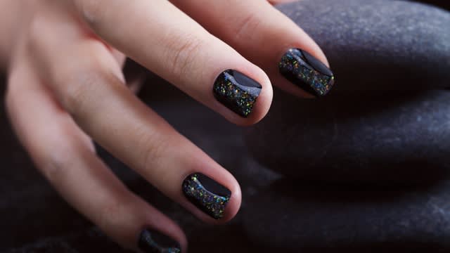 Cover Look: NAILS October 2011