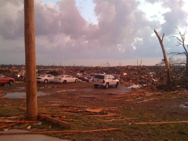 Car Rental Agency Helps Joplin Residents After Tornado Destruction